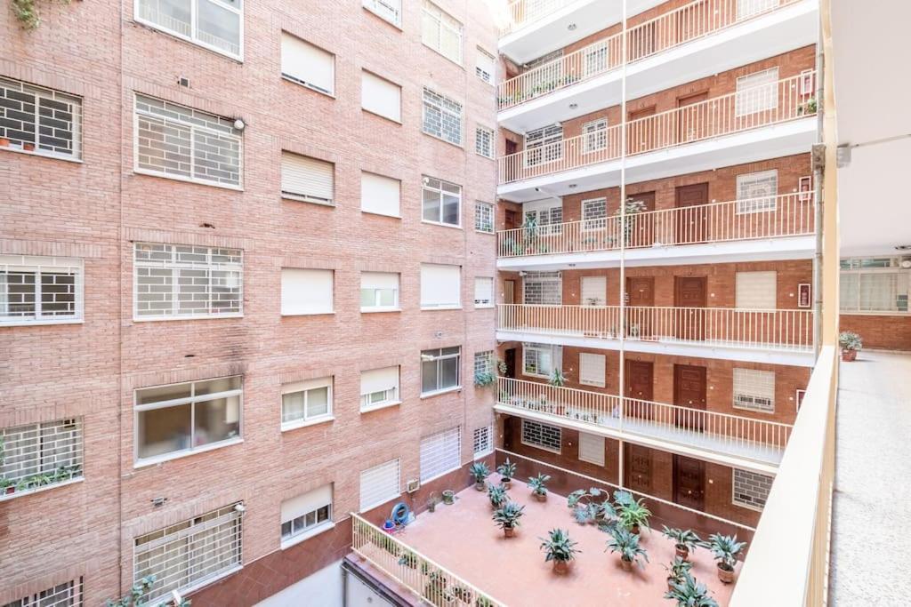 Modern Apartment Close To The City Center And Alhambra Granada Exterior photo