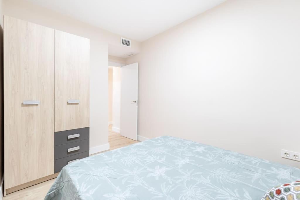 Modern Apartment Close To The City Center And Alhambra Granada Exterior photo